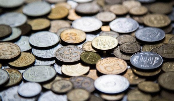 Не спешите тратить мелочь: какие полтинники 1992 и 2001 годов ценятся коллекционерами