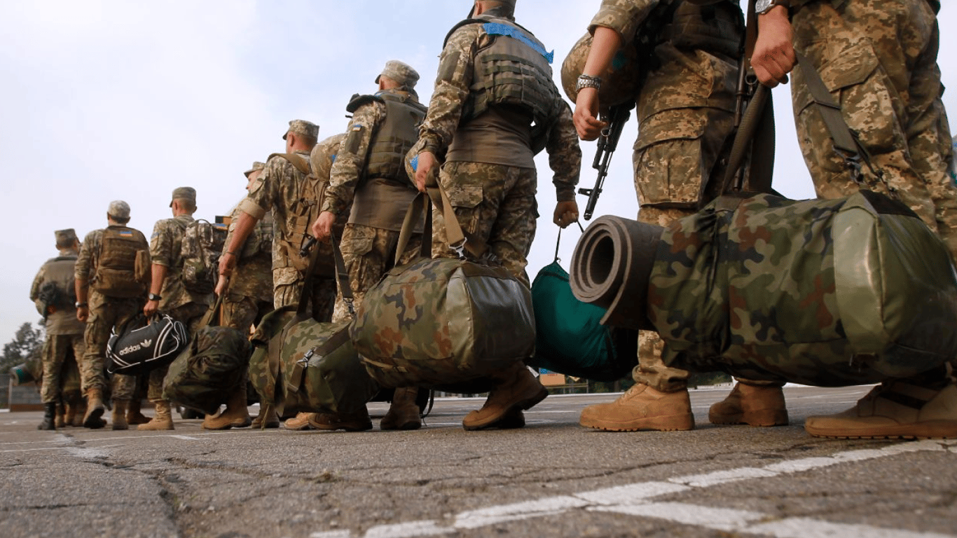 Мобілізація офіцерів до кінця війни