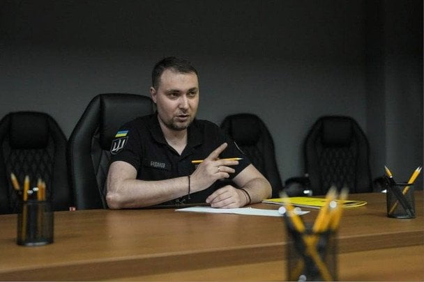 Українці та військові у владі