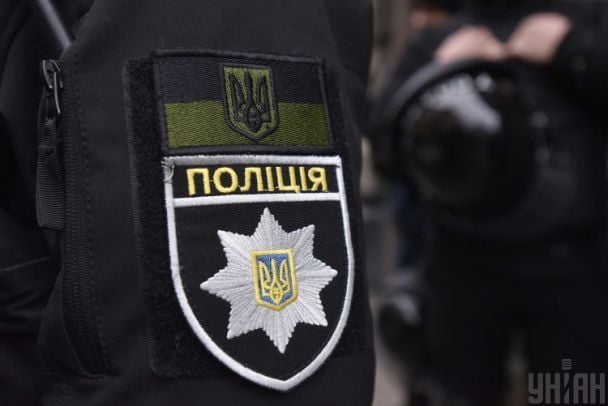 Во время воздушной тревоги в Солонке неизвестный атаковал полицию гранатой и скрылся