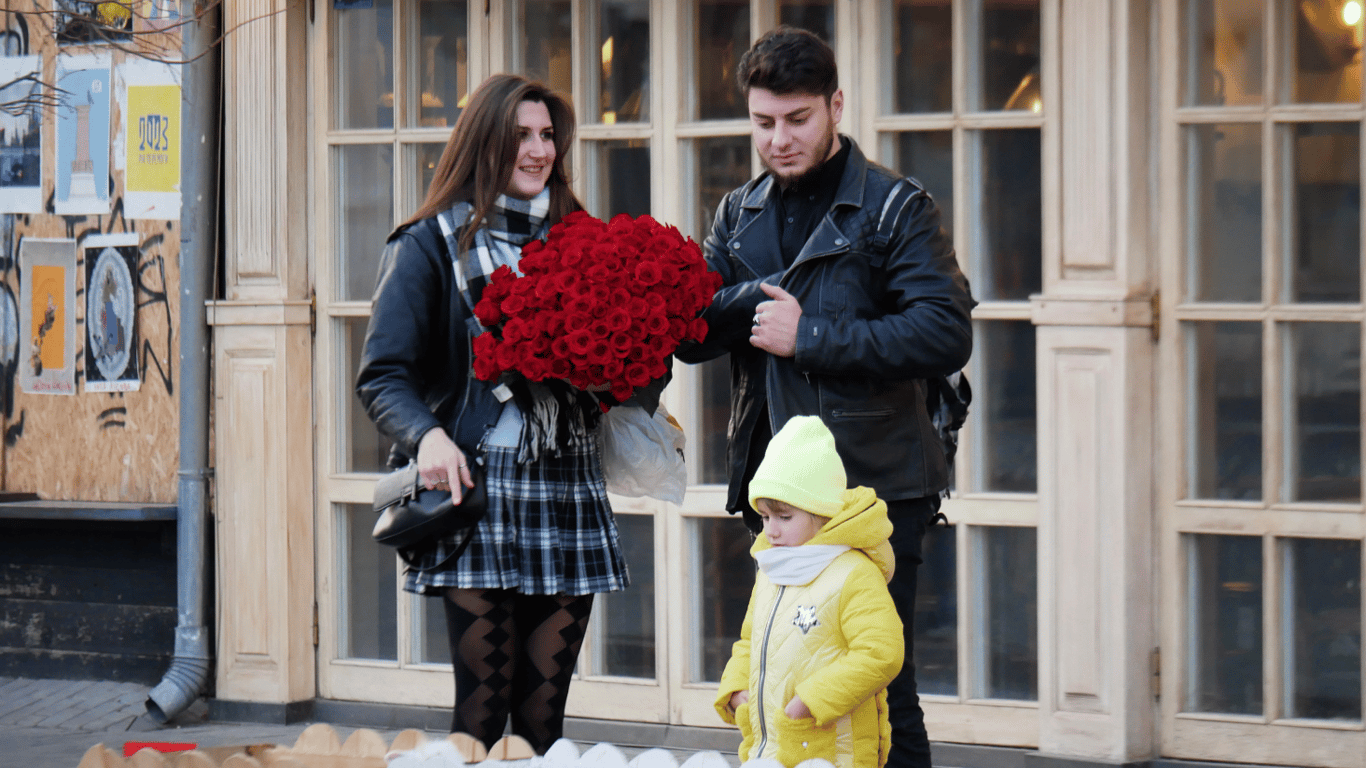 Сколько стоят цветы в Одессе к 8 марта: от скромных букетов до композиций за 40 тысяч