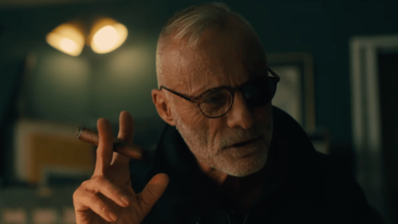 Były gangster w roli ojca rodziny. O czym opowiada film 'Stwory dognu'?