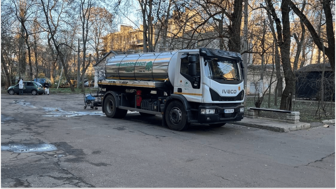 Адреса раздачи воды в Одессе после удара по инфраструктуре