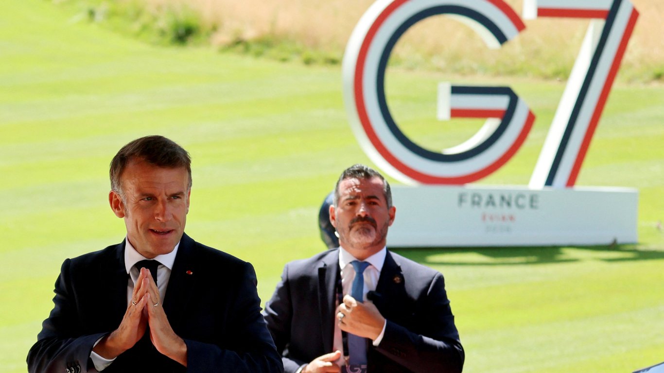 Зеленський на саміті G7 у Франції