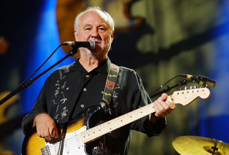 Sonny Curtis, der Autor des Themas der Mary Tyler Moore Show und Gitarrist der The Crickets, ist verstorben