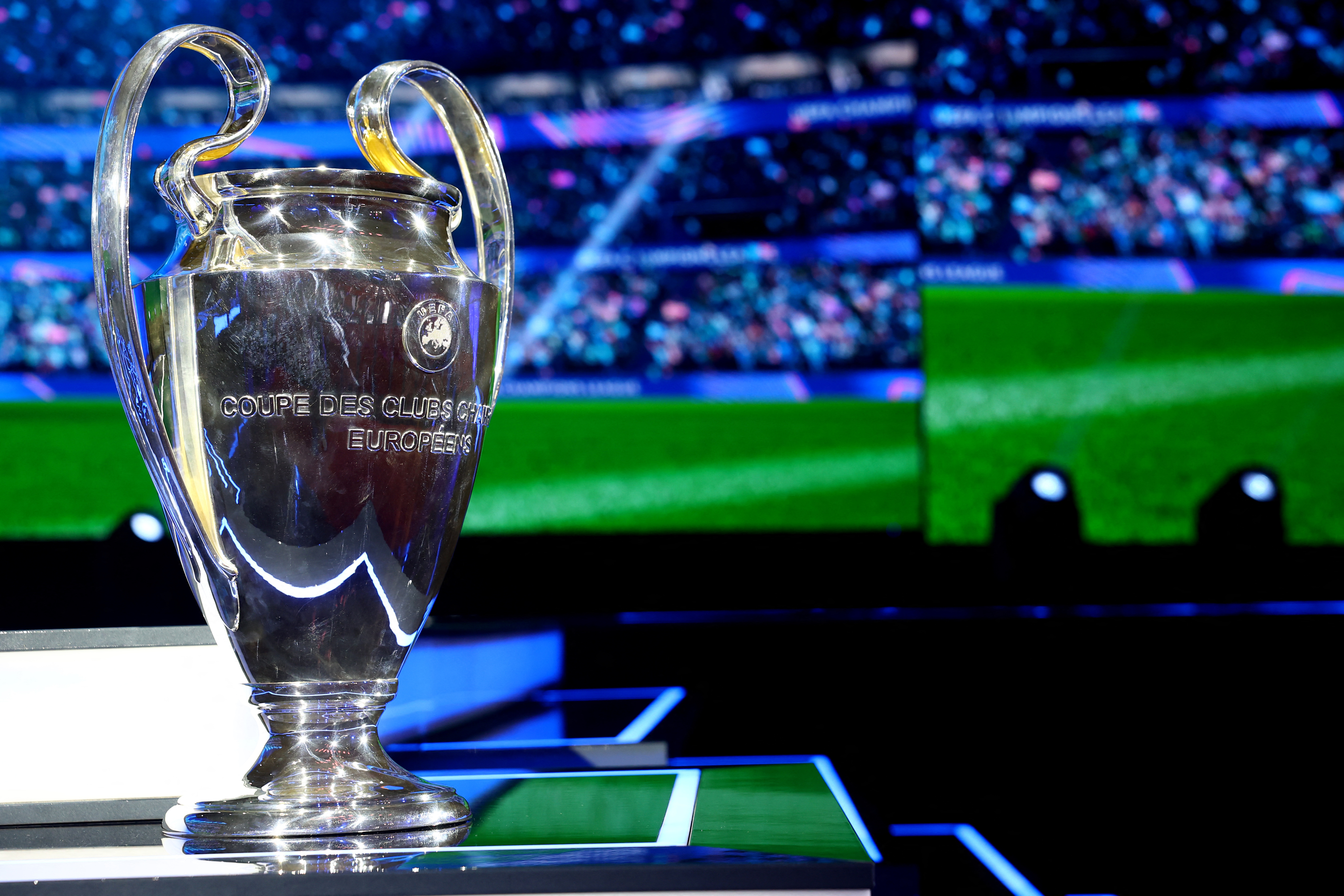 Парамаунт+ купує права на Лігу Чемпіонів: клуби отримають мільйони
