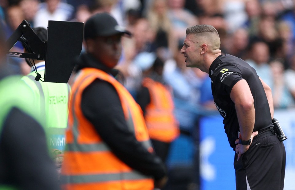 Liverpool vs Arsenal VAR official REMOVED just hours before kick off as chiefs admit ‘mistake’ in Chelsea vs Fulham