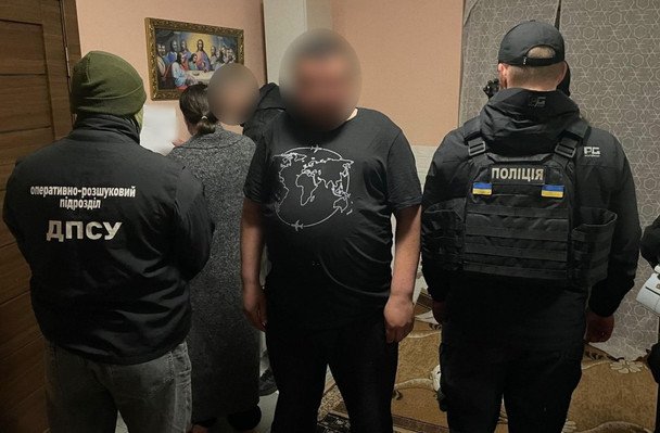 Злочинна група переправляла ухилянтів