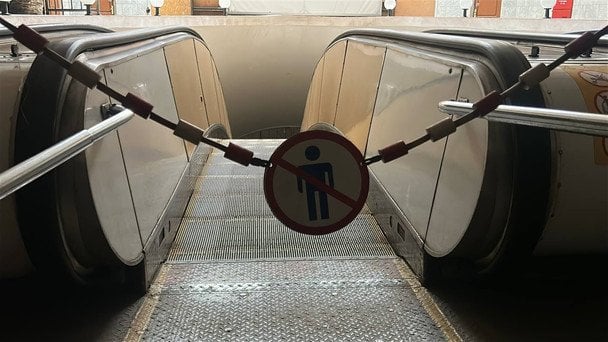 Сбой в энергоснабжении парализовал метро Киева