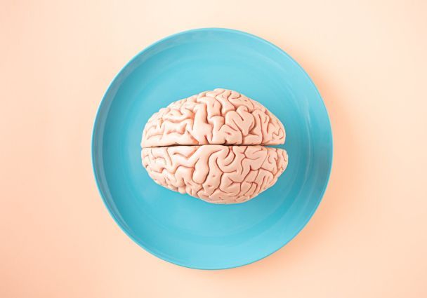 Badanie: dieta MIND spowalnia starzenie się mózgu o 2,5 roku
