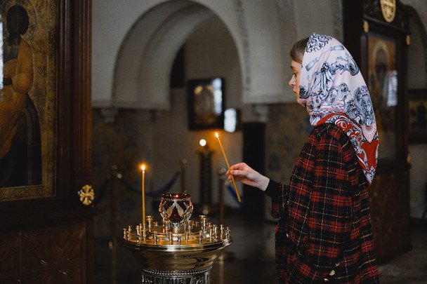 Marcowy kalendarz liturgiczny 2026: Dni modlitwy za zmarłych i Święto Zwiastowania