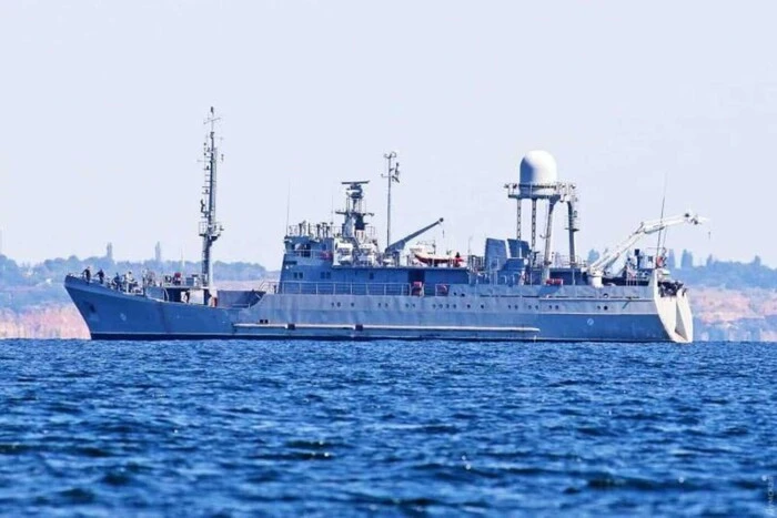 Российские оккупанты поразили корабль Военно-морских сил ВСУ: один член экипажа погиб