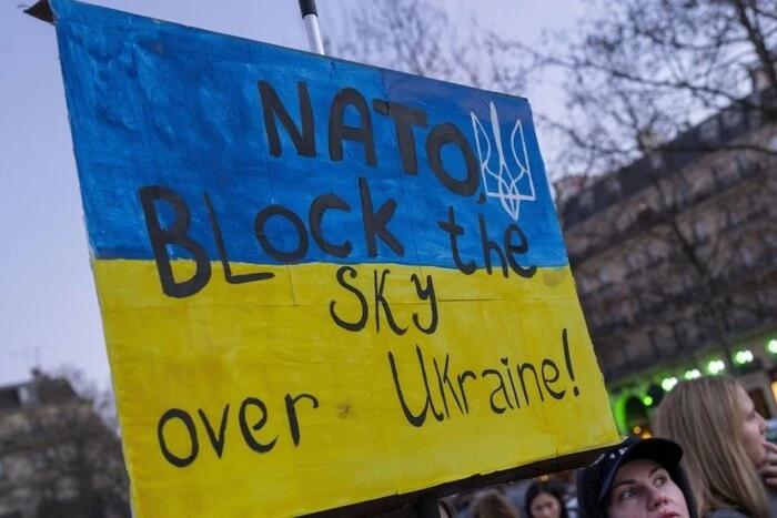 Польша предлагает НАТО перехватывать российские дроны в небе Украины