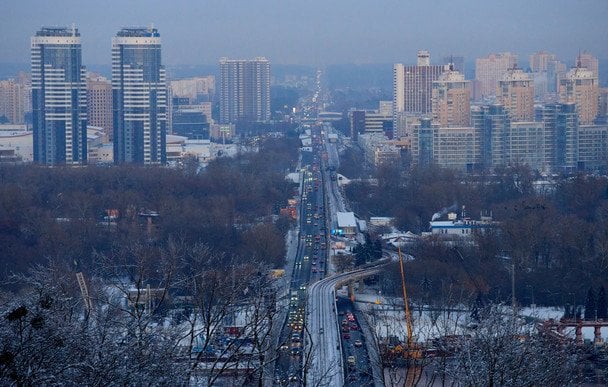 Туман и гололед в зимнем Киеве
