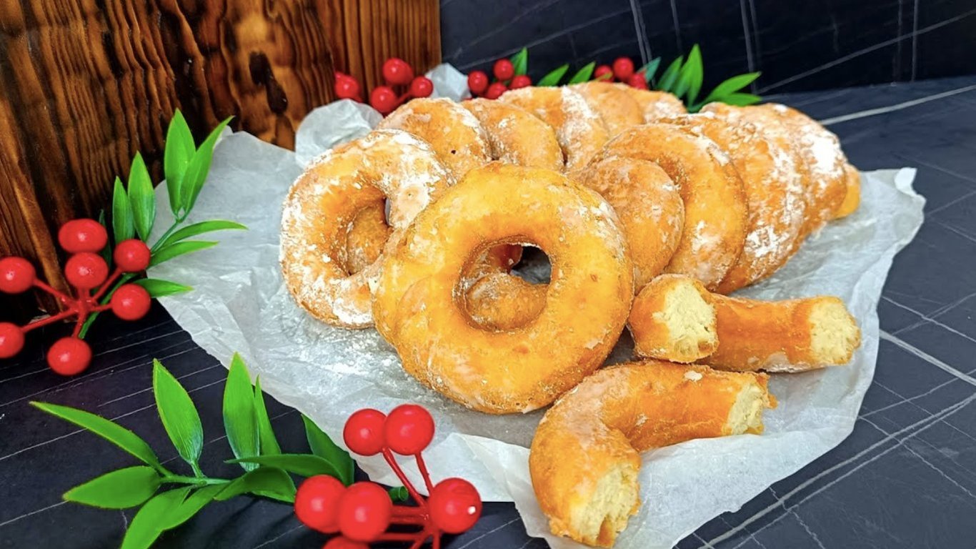 Puszyste pączki na kefirze: błyskawiczny przepis na 20 minut z 8 składnikami