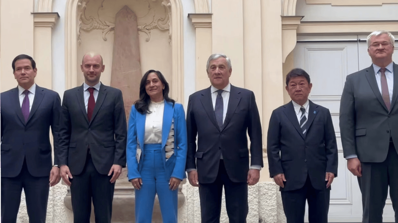 Міністри закордонних справ G7