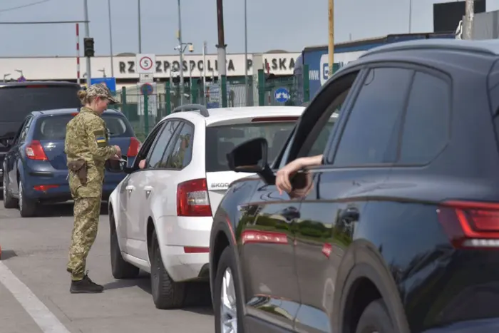 Will men under 24 be allowed to travel abroad? Details from Venislavsky