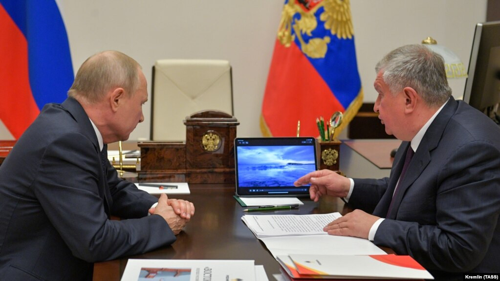 Експорт нафти з Росії падає
