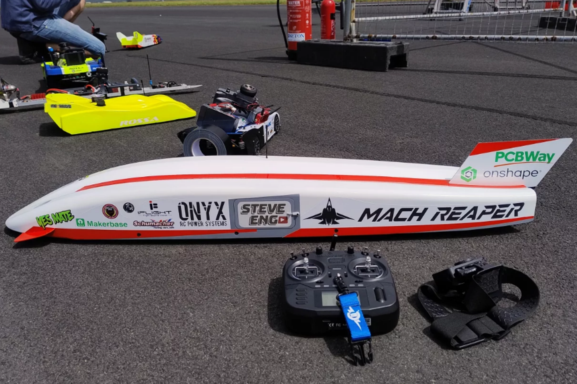 Engineer breaks RC car speed record