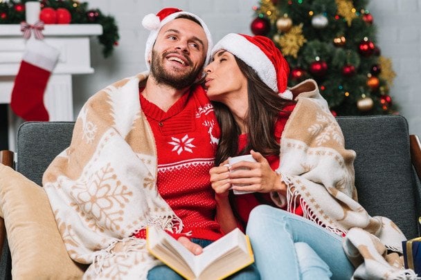 Astrolodzy wymienili trzy znaki zodiaku, które lepiej spędzą Nowy Rok w domu