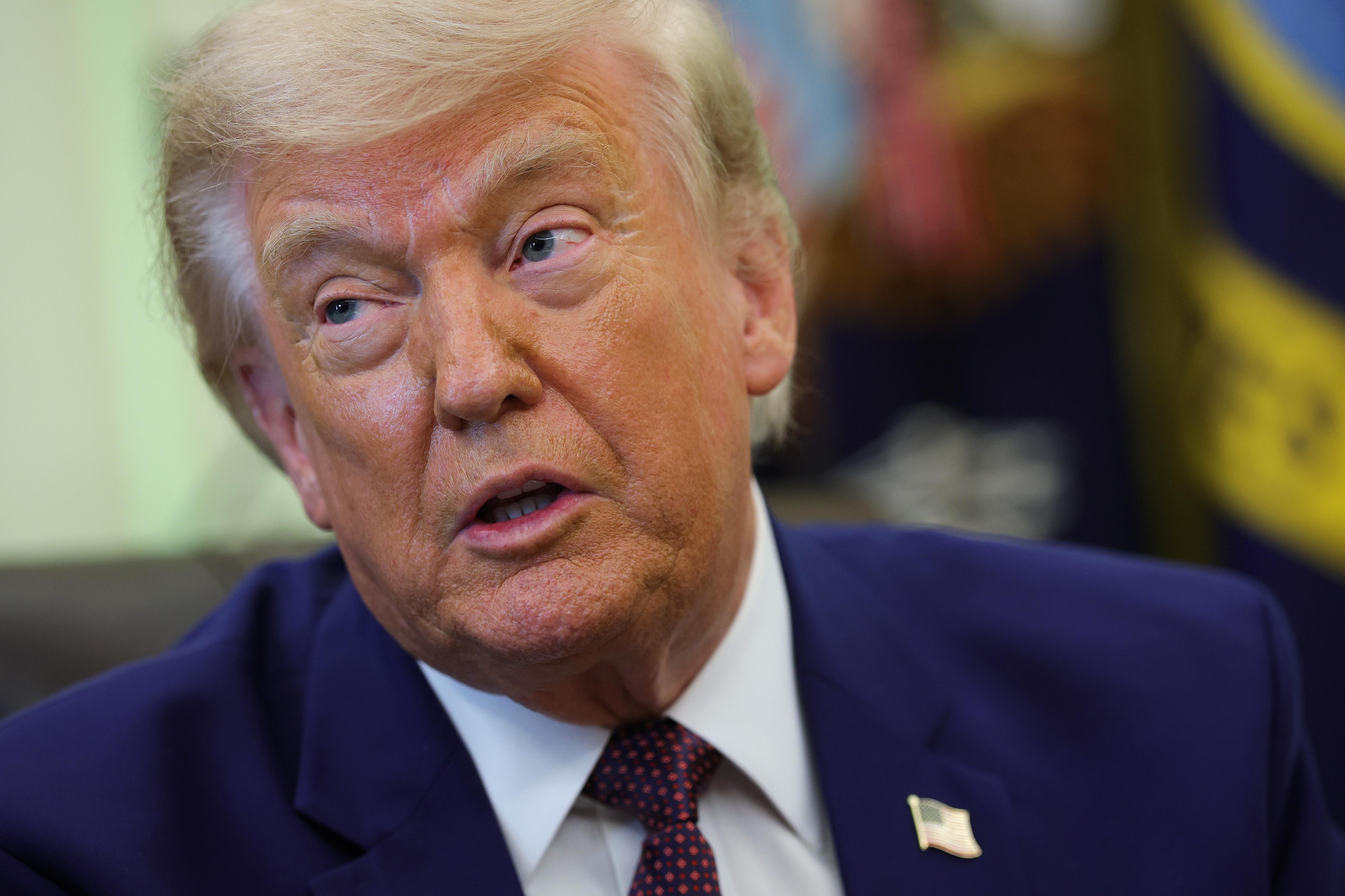 Трамп і нові мита на товари