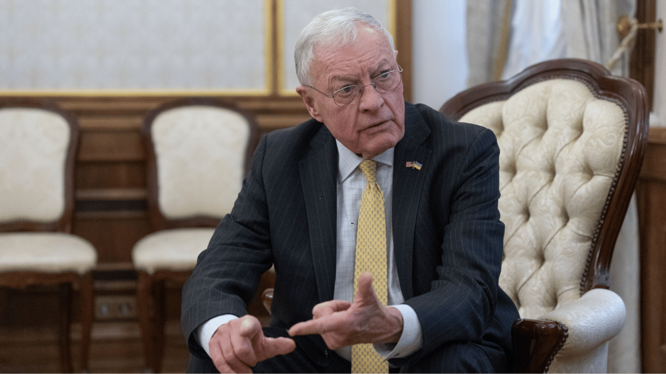 Келлог порівнює Зеленського з Трампом