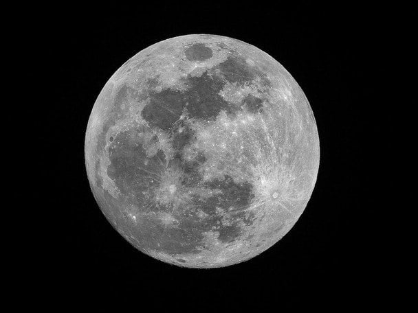 Nuclear Reactor on the Moon