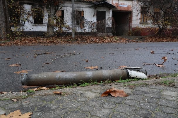 Обстрел Херсона ночью, раненые женщины