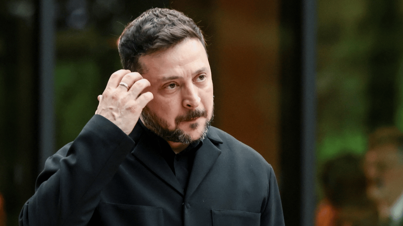 Зеленський на нараді про зброю