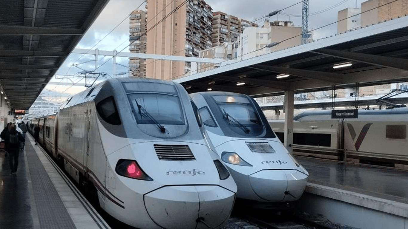 Нові потяги Renfe до 350 км/год