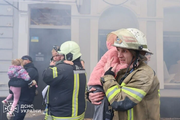 Зеленский о нападении на харьковский детский сад: один погибший и семеро раненых