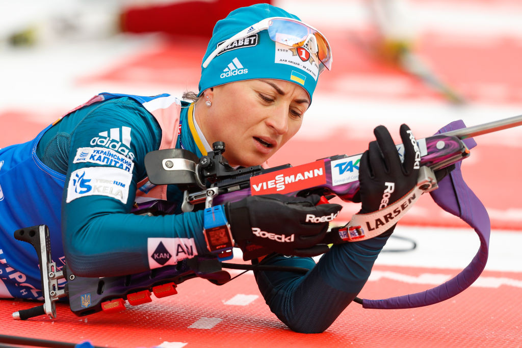 Olympiasiegerin Vita Semerenko zeigt ihr zerstörtes Haus in Krasnopillja