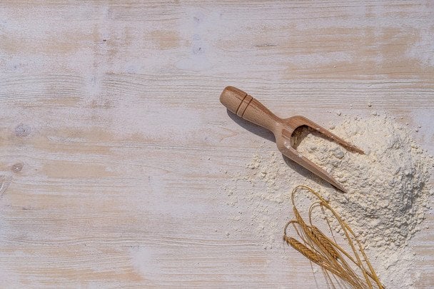 Szybki deser w 5 minut: pączki z jogurtu na patelni