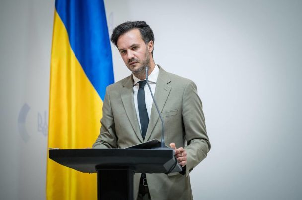 11 країн просять допомоги