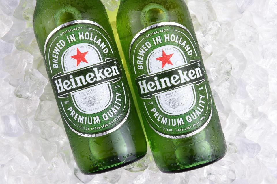 Heineken роздає безкоштовне пиво в тисячах пабів: як отримати свою пінту