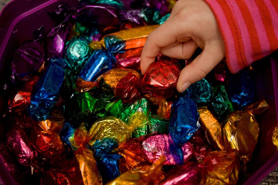 Українським покупцям пропонують різдвяні солодощі зі знижкою: деталі акції