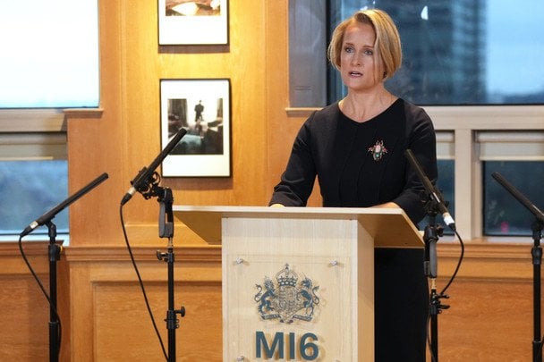 Глава MI6: Путін намеренно затягивает войну, чтобы переложить ее стоимость на население