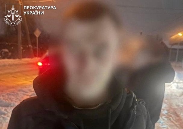 Водитель в Ивано-Франковске побил коммунальщика битой из-за наушников: ему угрожает 7 лет