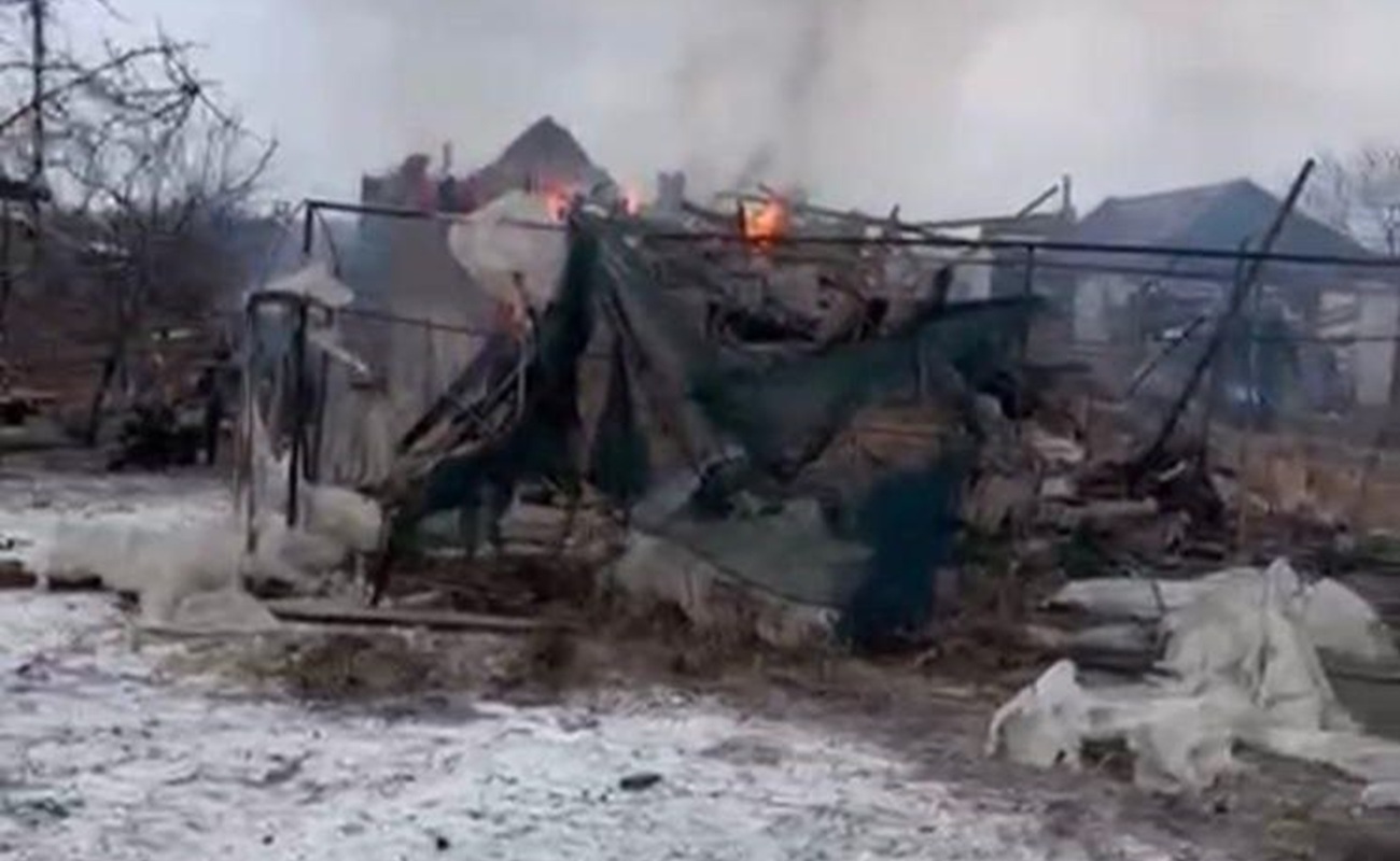 В Донецкой области при авиаударе по жилому дому погибли отец и сын