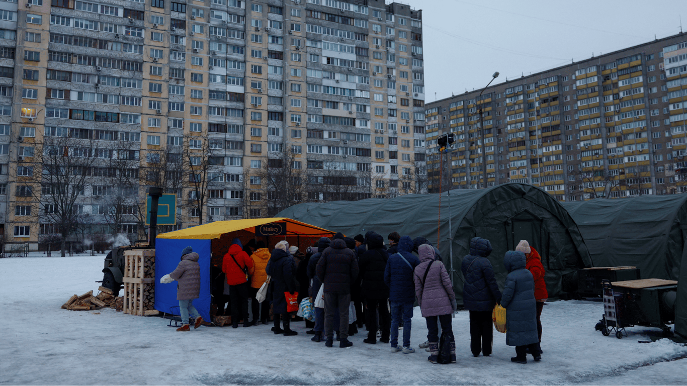 Почему в Киеве не эвакуируют жителей из 200 домов, оставшихся без отопления