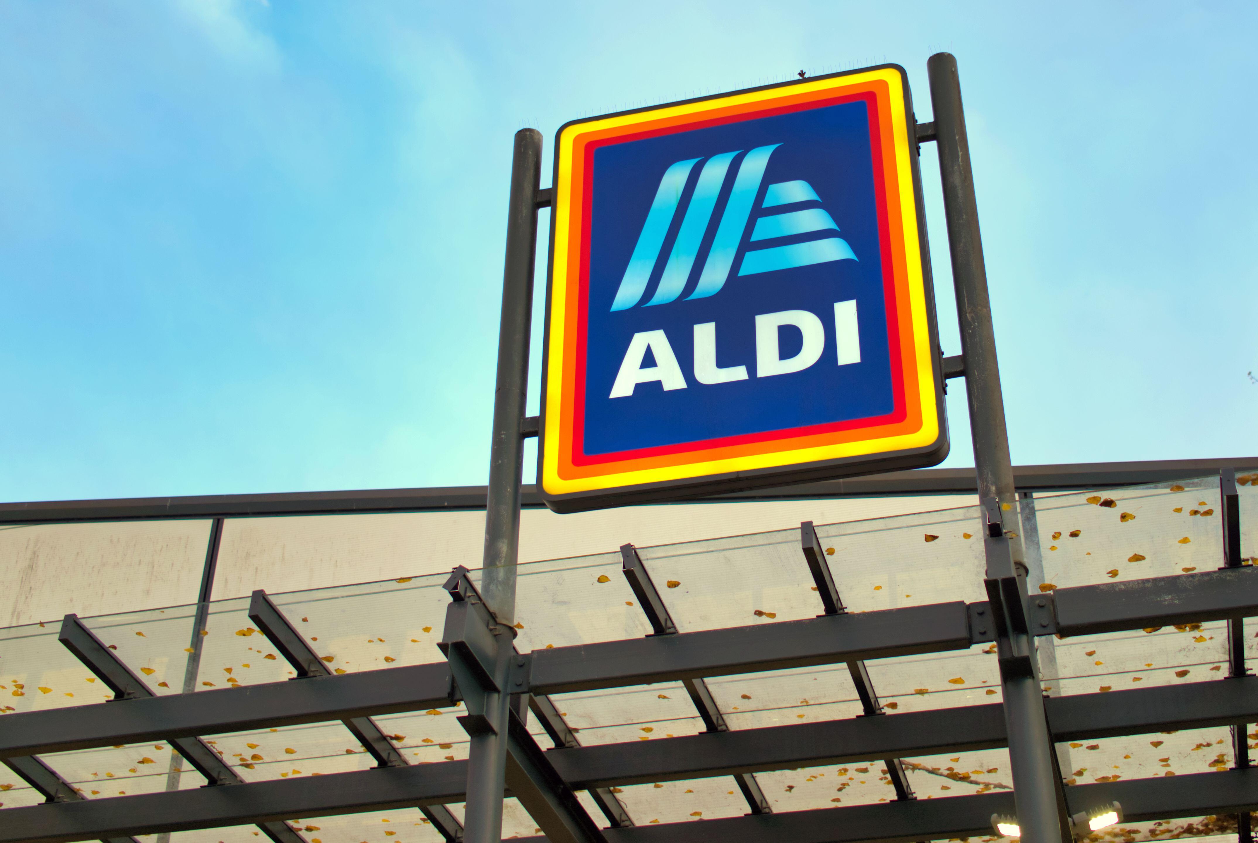 Aldi открыл 5 новых магазинов за день: где появились рабочие места