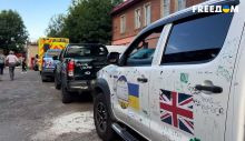 Британські волонтери передали Україні 260 автомобілів: як працює міжнародна допомога