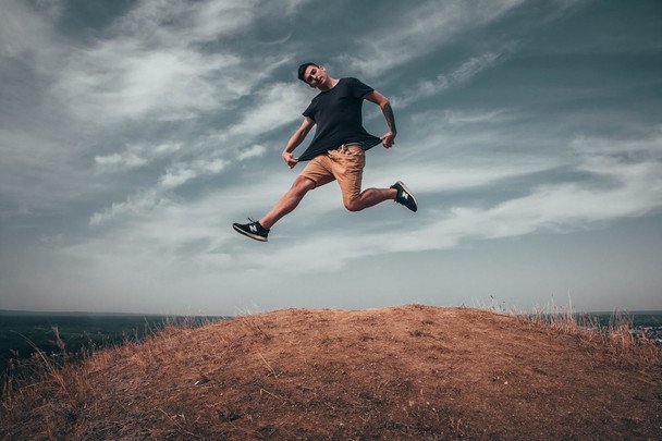 Męskie imiona przynoszące szczęście i sukces: które wybrać?
