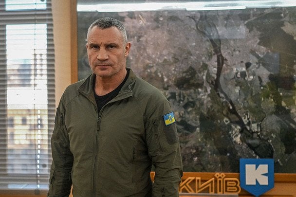 Кличко: отопление в большинстве киевских домов обещают вернуть сегодня