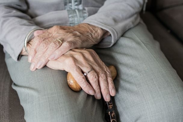 Wyrok za przestępstwa sprzed dekad: 80-latka skazana za molestowanie nastolatki