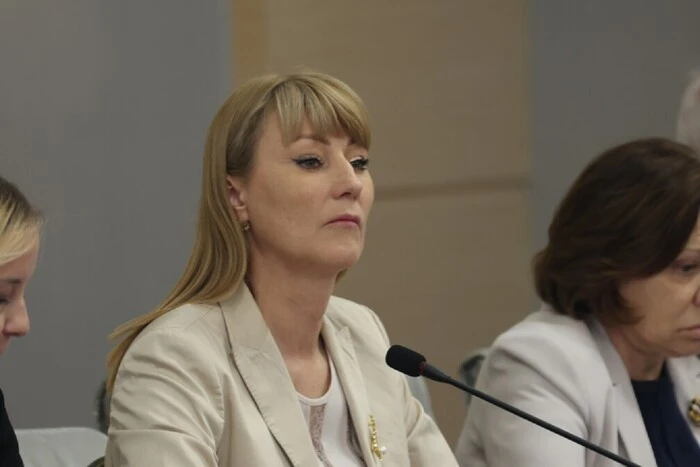 Депутатка Держдуми влаштувала істерику через вчинок литовських плавців