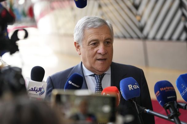 Italien lehnt neue Waffenlieferungen an die Ukraine ab: Was bedeutet die Erklärung von Tajani