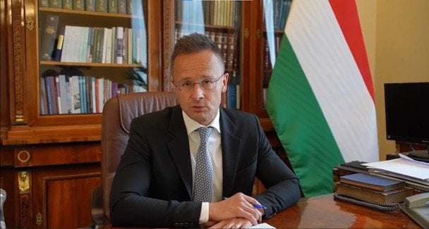 Угорщина викликала українського посла