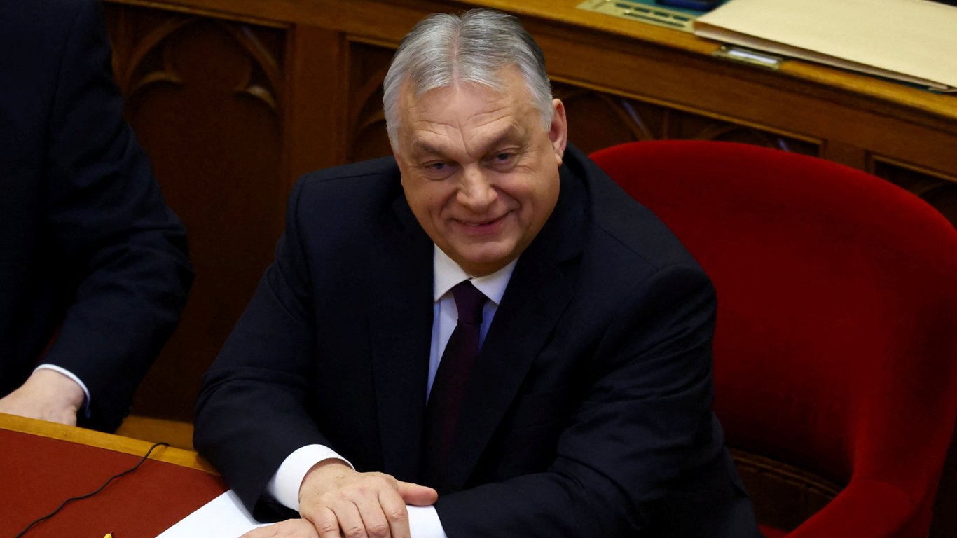 Orban halts gas supply to Ukraine
