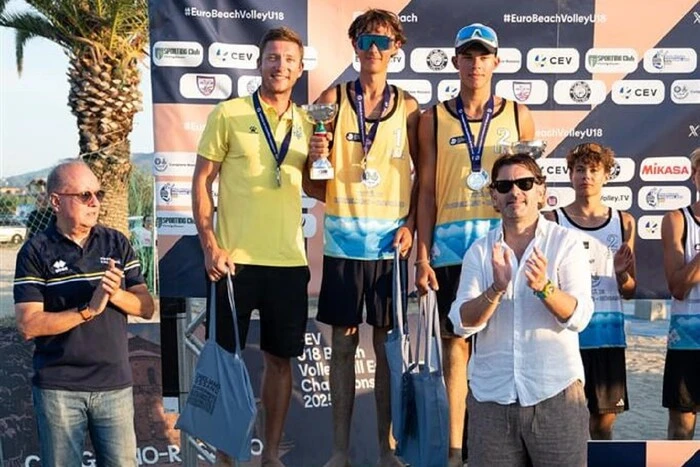 Українські волейболісти U-18 завоювали срібло на чемпіонаті Європи в Італії